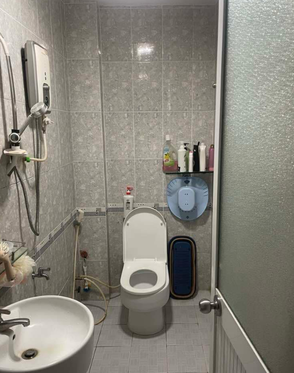 Bán nhà : Trung Tâm Tân Phú , Phường Vip Tân Thành , Kết nối giao thông nhanh chóng với các quận trung tâm : Bình Tân , Q10, Q11